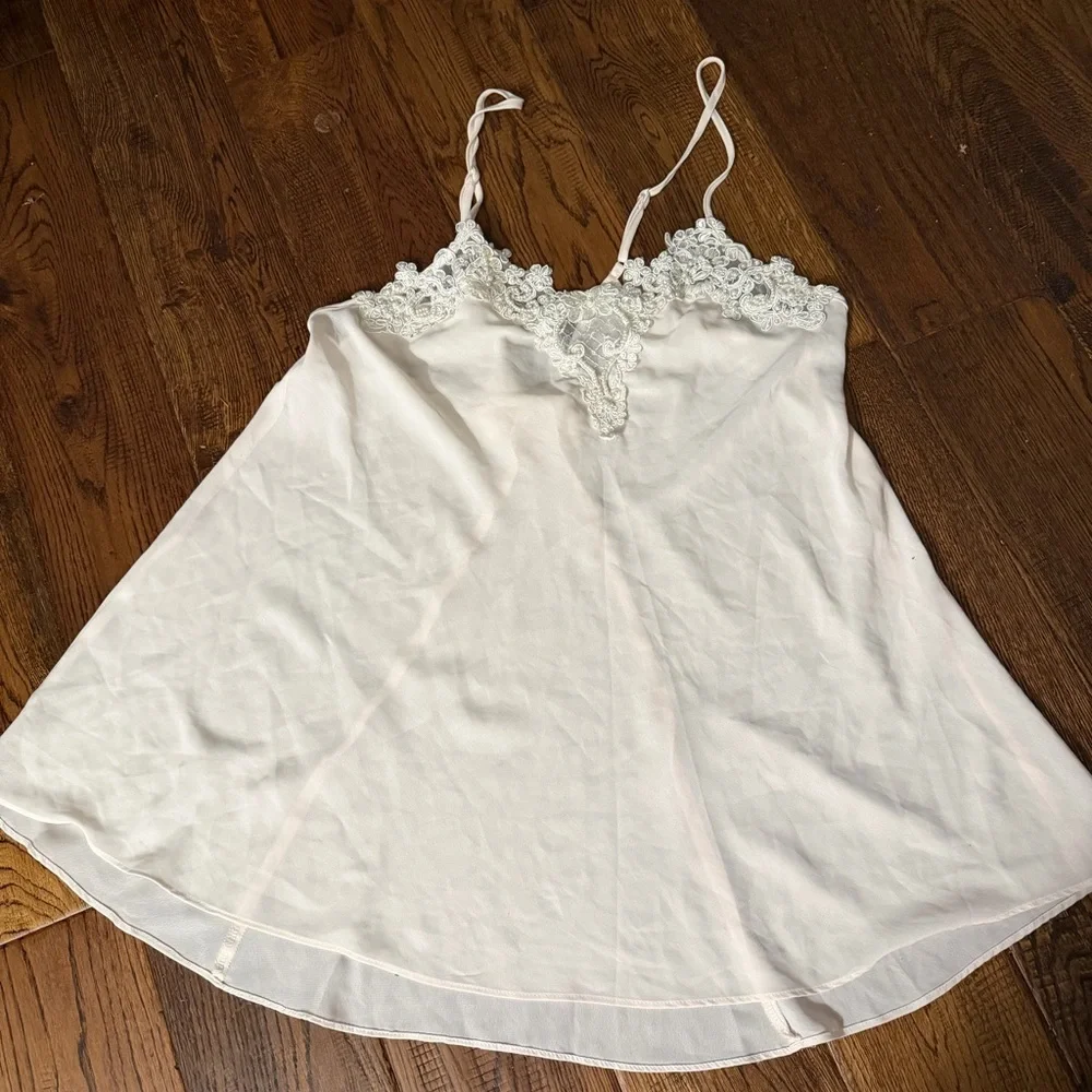DENTELLE Chic Cream Lace Lingerie M